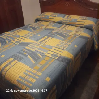 Colcha Cama Azul y Amarillo