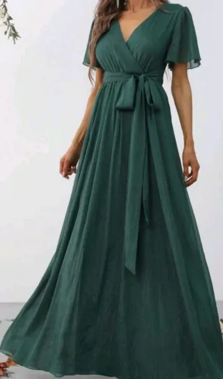 Vestido largo verde invitada