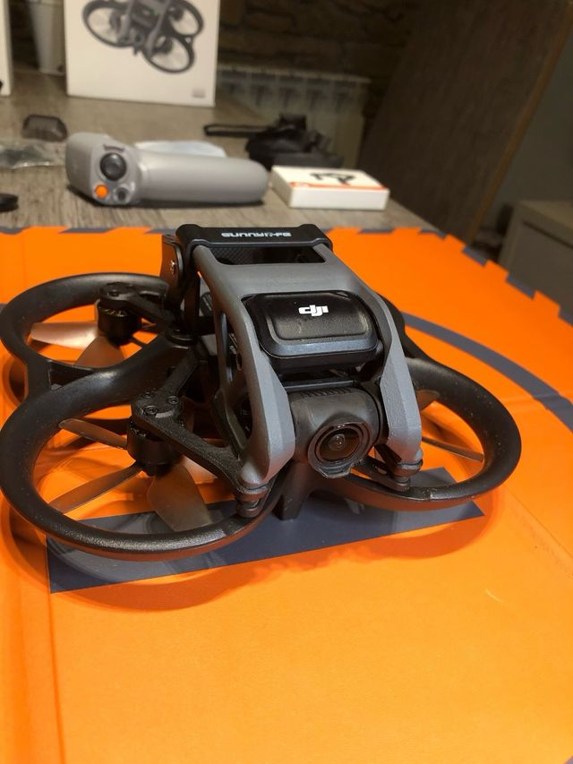 À venda: DJI Avata 1 pack profissional com 6 baterias
