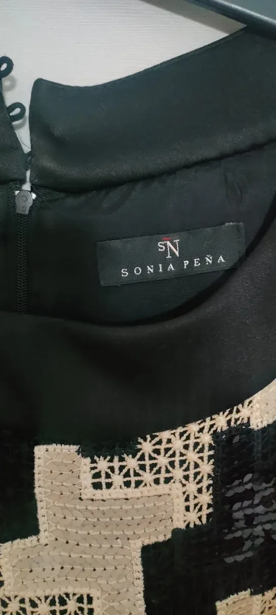 Vestido corto lentejuelas negro y dorado T40