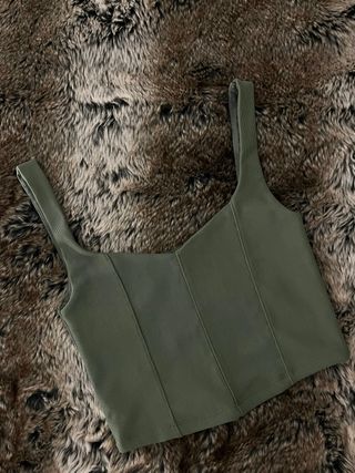 Top verde Stradivarius