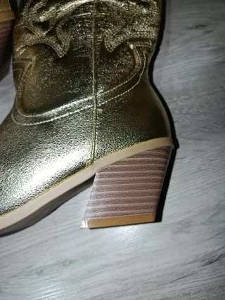 Botas Cowboy Doradas Talla 39