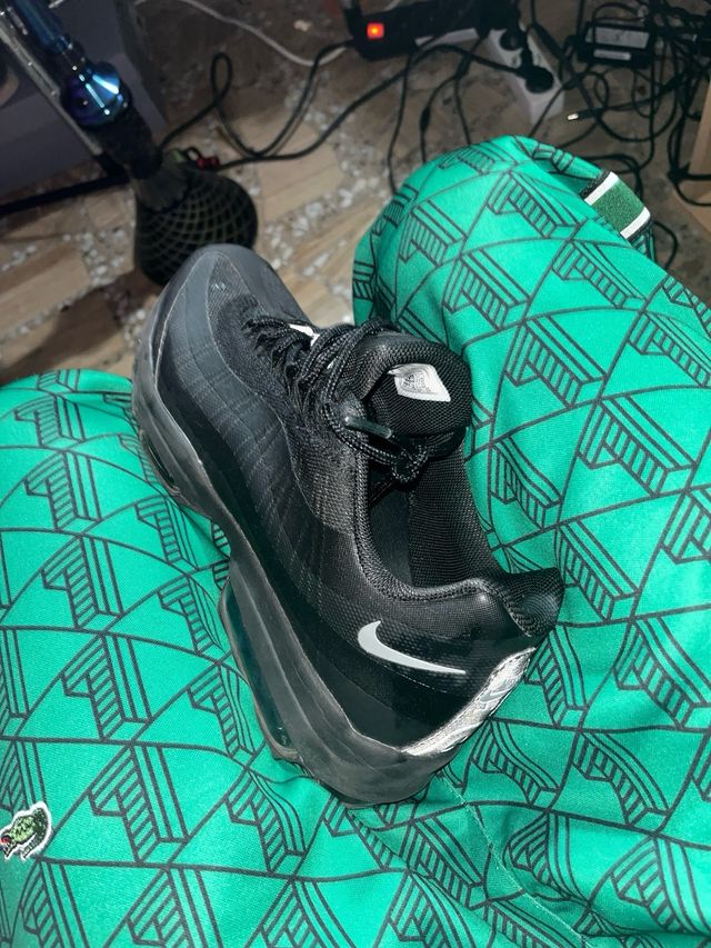 Nike Air Max 95 Negro