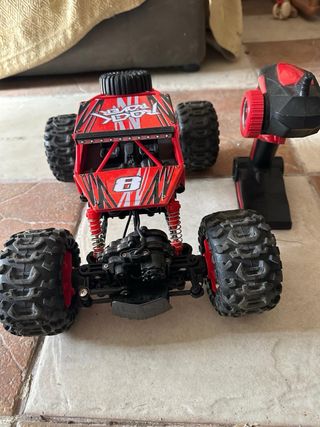 Coche teledirigido Rock Crawler rojo