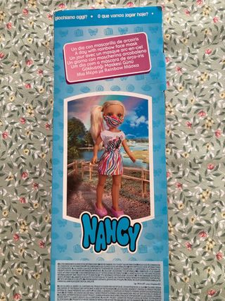 Nancy Muñeca con Mascarilla Arcoíris
