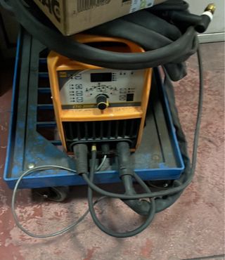 Grupo Inverter TIG Hugong 200A