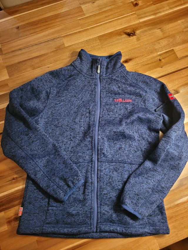 Forro polar Trollkids Talla 12 13 años