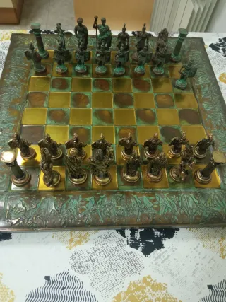 ajedrez de bronce