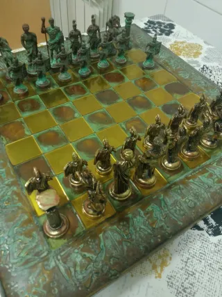 ajedrez de bronce