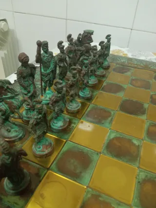 ajedrez de bronce