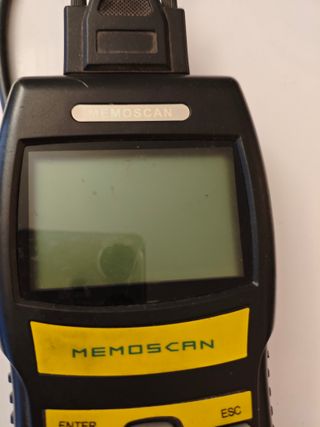 Máquina Diagnóstico Coche OBD2 MEMOSCAN