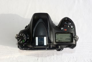 Cámara Nikon D600+baterias+cargador