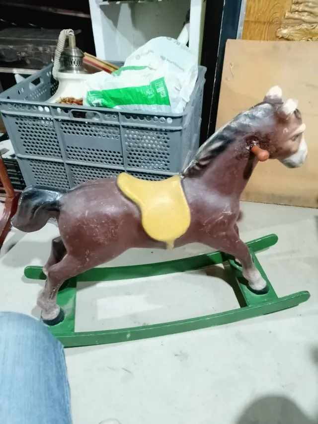 Caballito balancín cartón piedra años 50