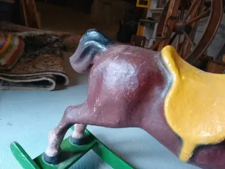 Caballito balancín cartón piedra años 50