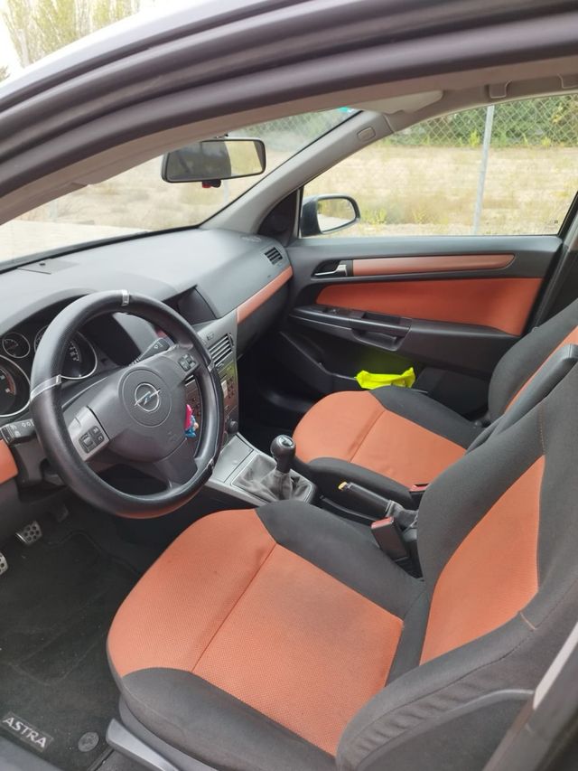 Opel Astra 2004