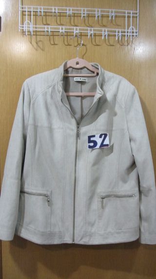 Bata de casa, chaquetones, jerseis, varias tallas