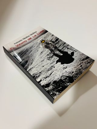 El viento de la luna - Antonio Muñoz M.