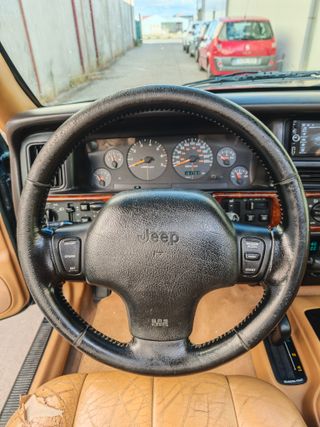 Jeep Grand Cherokee V8