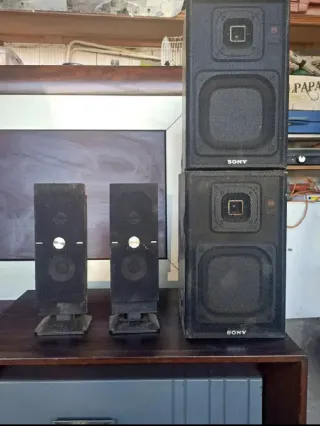 4 altavoces Sony 6 ohmios 35W