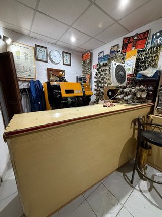 se vende taller completo de zapatería