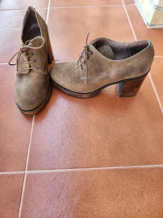 Zapatos tacón ante marrones talla 38