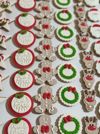 Biscotti Decorati Natalizi Fatti a Mano