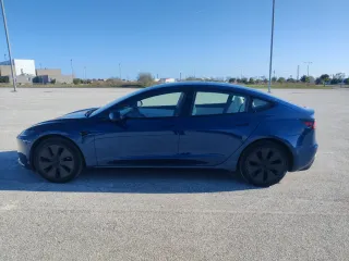 Tesla Model 3 Highland 2024
