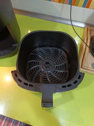 Freidora de aire Gourmia casi nueva