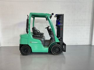 Carretilla elevadora Mitsubishi Diesel 2500kg