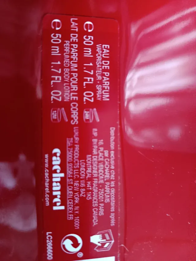 Perfume Cacharel Yes I Am Rojo