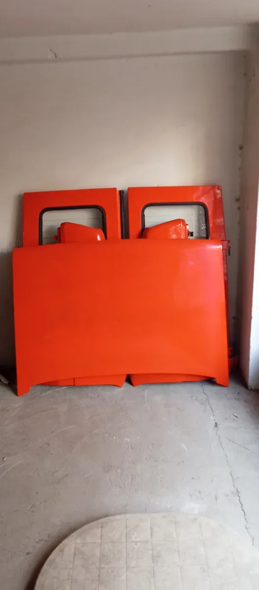 Capó Renault Express 89' Naranja