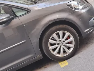 Volkswagen Touran 2011