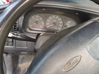 Ford Ranger 2003.(no es 4x4) tiene enganche