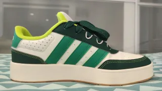 Zapatillas Adidas Verdes y Blancas