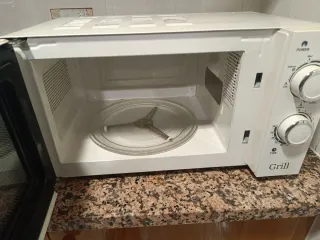 Microondas Orbegozo con Grill