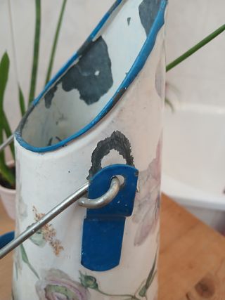 Brocca vintage in latta– stile shabby/country