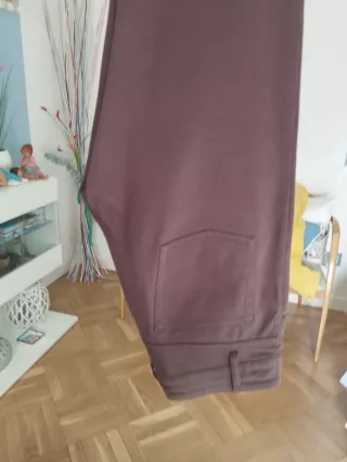 Pantalón marrón talla S