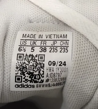 Zapatillas Adidas Blancas y Marrones