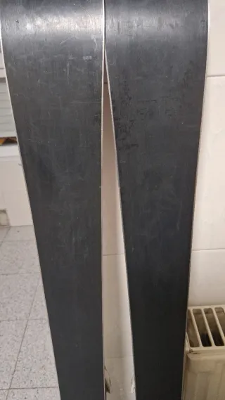 Esquís Salomon QST 130 cm