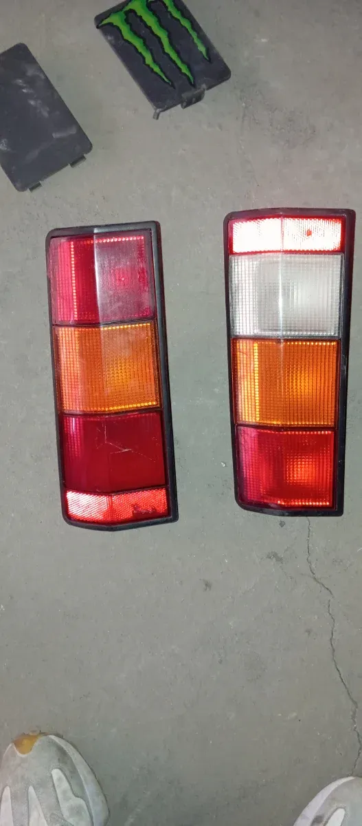 Pilotos Traseros Renault Express 89