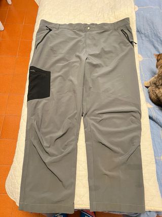 Pantalón Trekking Columbia Talla 42.