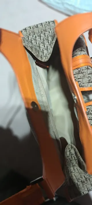 Vintage Christian Dior Diorissimo Street Chic Hand