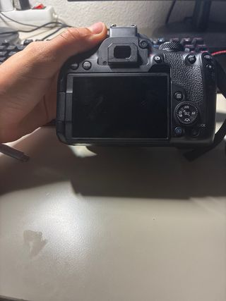 Cámara Canon EOS 850D