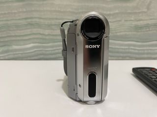 Cámara Sony Handycam PC53E Plata