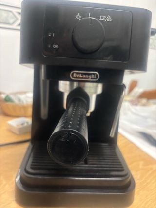 Cafetera DeLonghi Negra