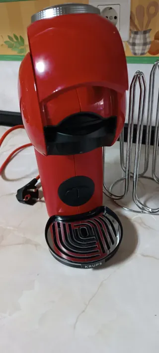 Cafetera Dolce Gus untco Roja