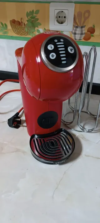 Cafetera Dolce Gus untco Roja