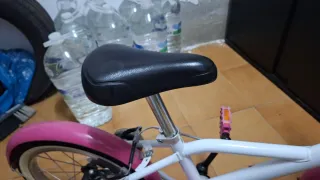Bicicleta niña 16 con ruedines de regalo