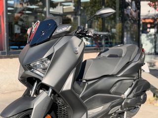 YAMAHA X-MAX 125 PERFORMANCE