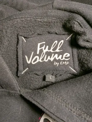 Sudadera larga negra con notas musicales